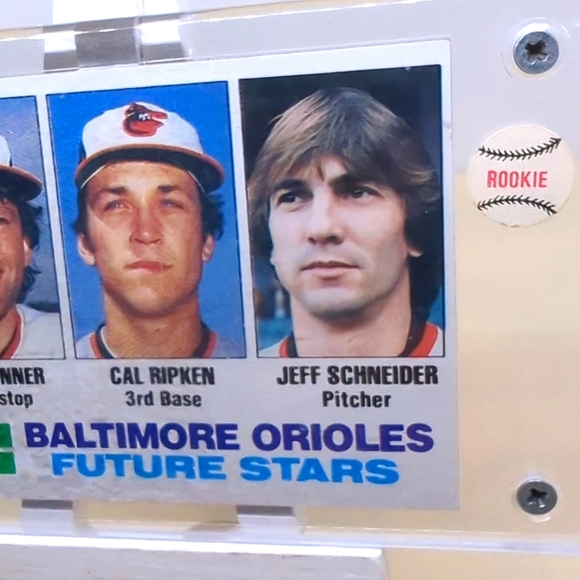 1982 Topps 21 Baltimore Orioles Future Stars Bonner Ripken Schneider - Picture 4 of 8